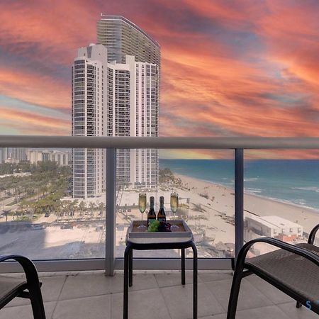 Beachfront Resort - Pool - Ocean View Balcony- Gym Miami Beach Buitenkant foto