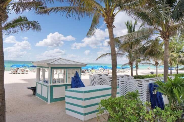 Beachfront Resort - Pool - Ocean View Balcony- Gym Miami Beach Buitenkant foto