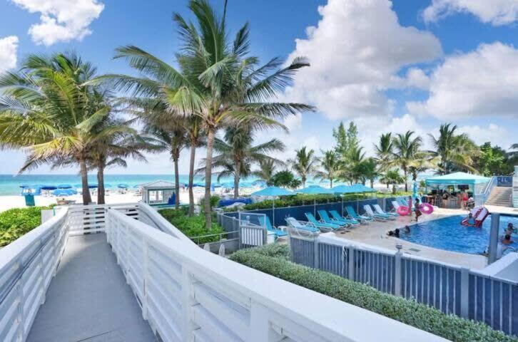Beachfront Resort - Pool - Ocean View Balcony- Gym Miami Beach Buitenkant foto