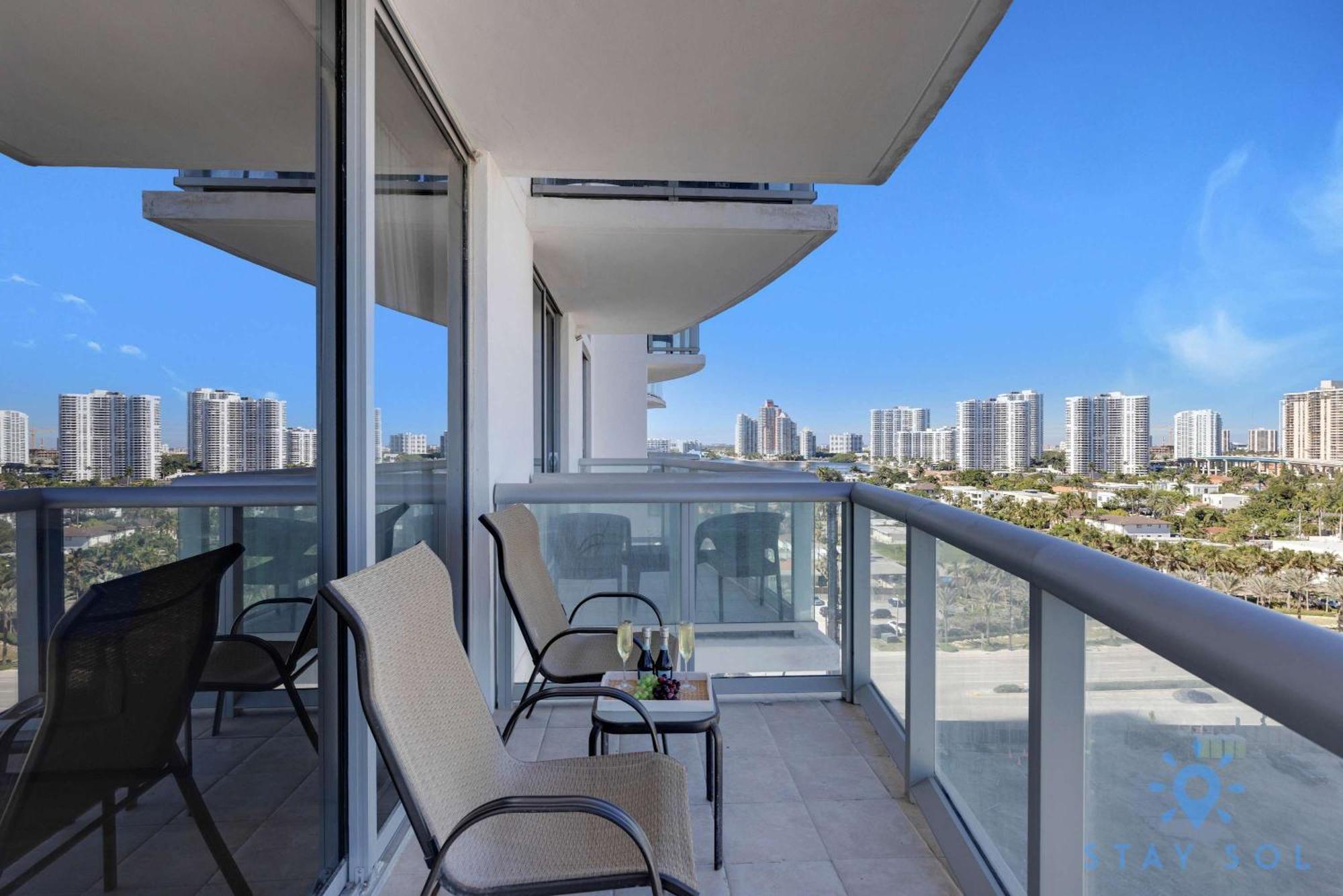 Beachfront Resort - Pool - Ocean View Balcony- Gym Miami Beach Buitenkant foto